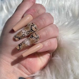 Snakeskin Press On Nails